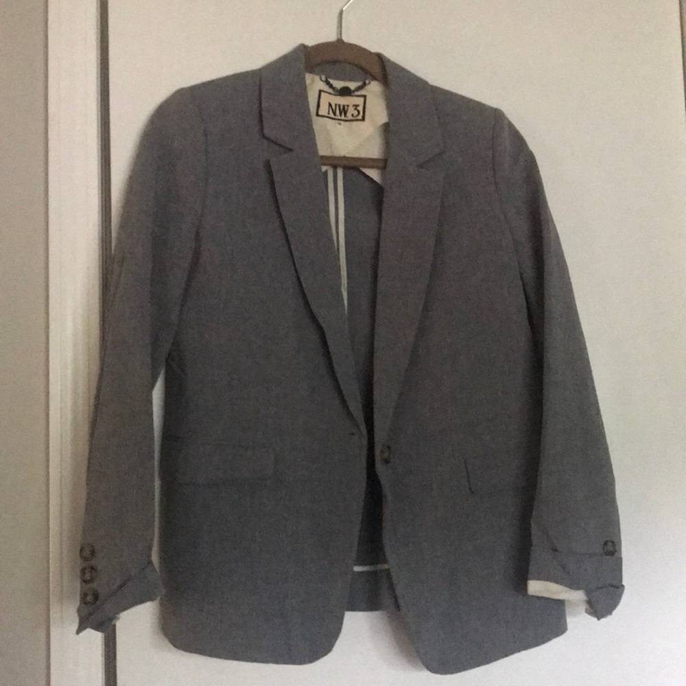 N.W 3 by Hobbs blazer